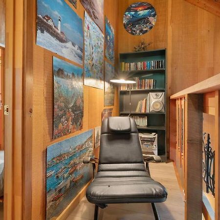 Grandma'S Cabin By The Sea Гвалала Экстерьер фото