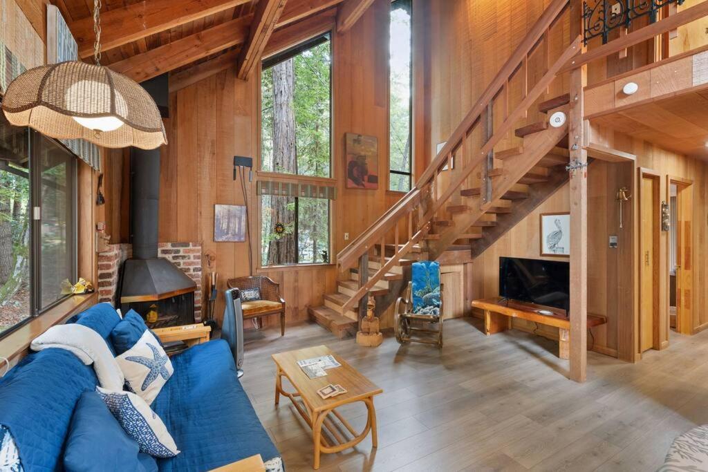 Grandma'S Cabin By The Sea Гвалала Экстерьер фото