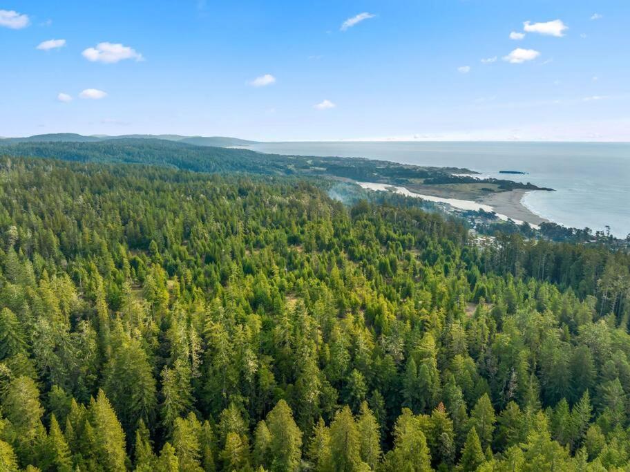 Grandma'S Cabin By The Sea Гвалала Экстерьер фото